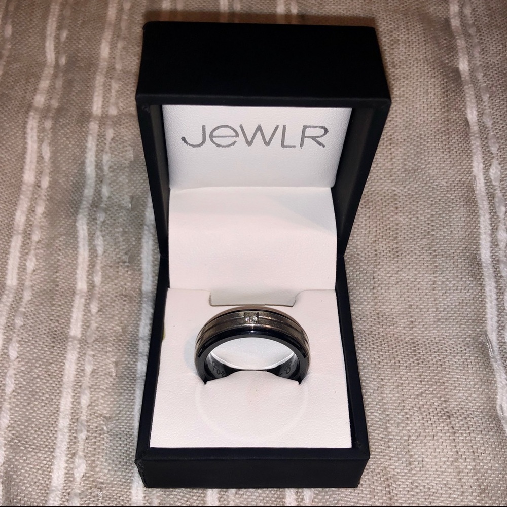JEWLR Men’s Promise Ring